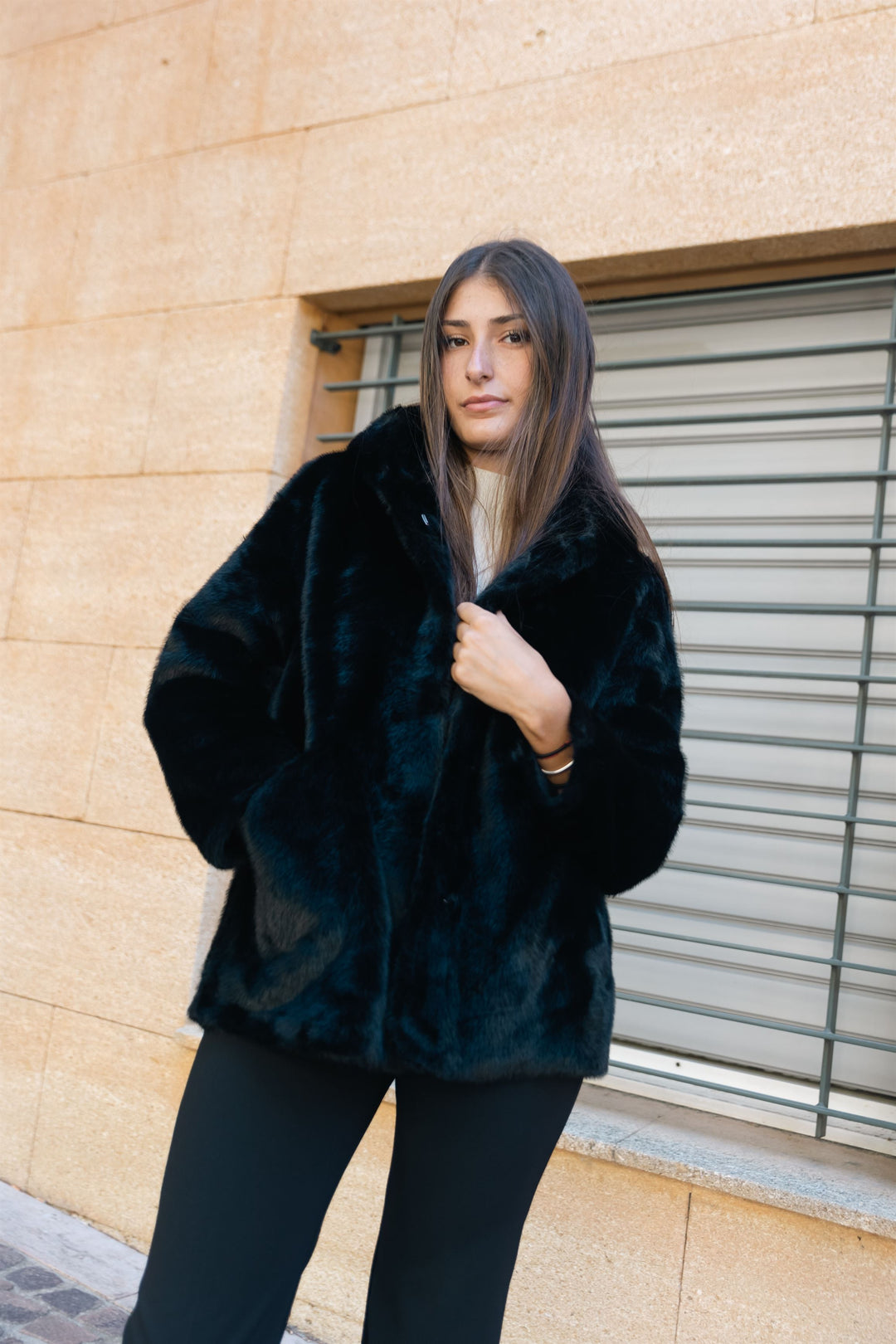 Faux fur hooded coat - CLG2510