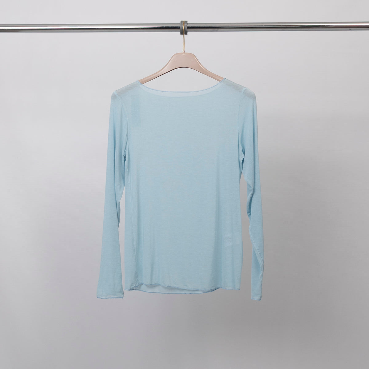 Long sleeved, straight cut top – cva723642