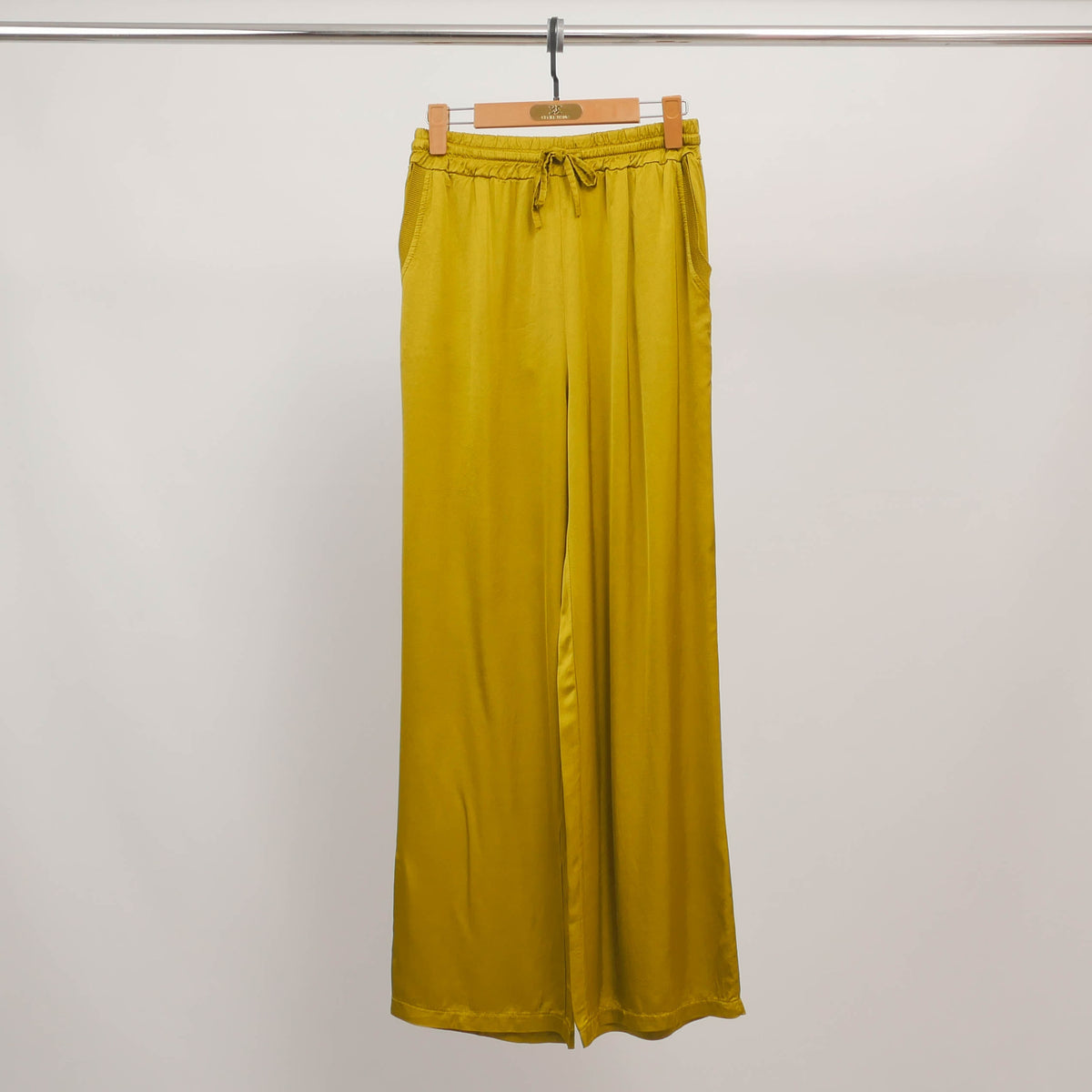 Satin trousers with elasticated waist – db14570vs