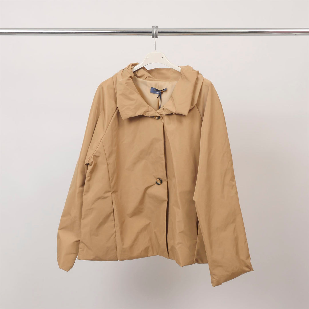 Waterproof jacket with structured stand-up collar - HM7294