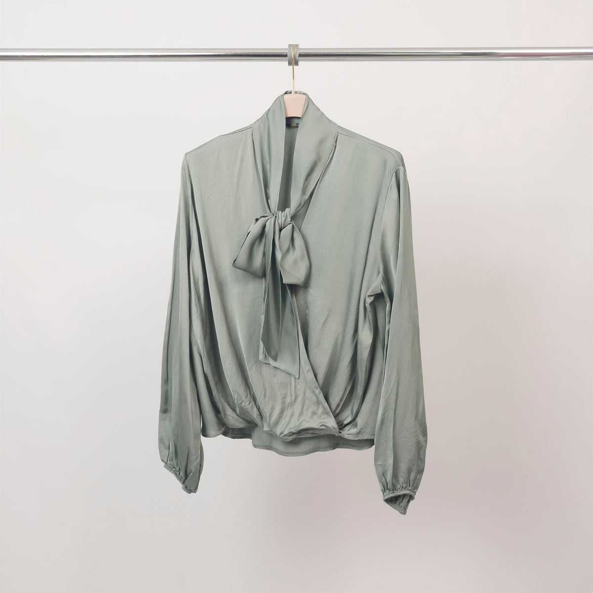 Flowy draped blouse with scarf collar – mf55793 