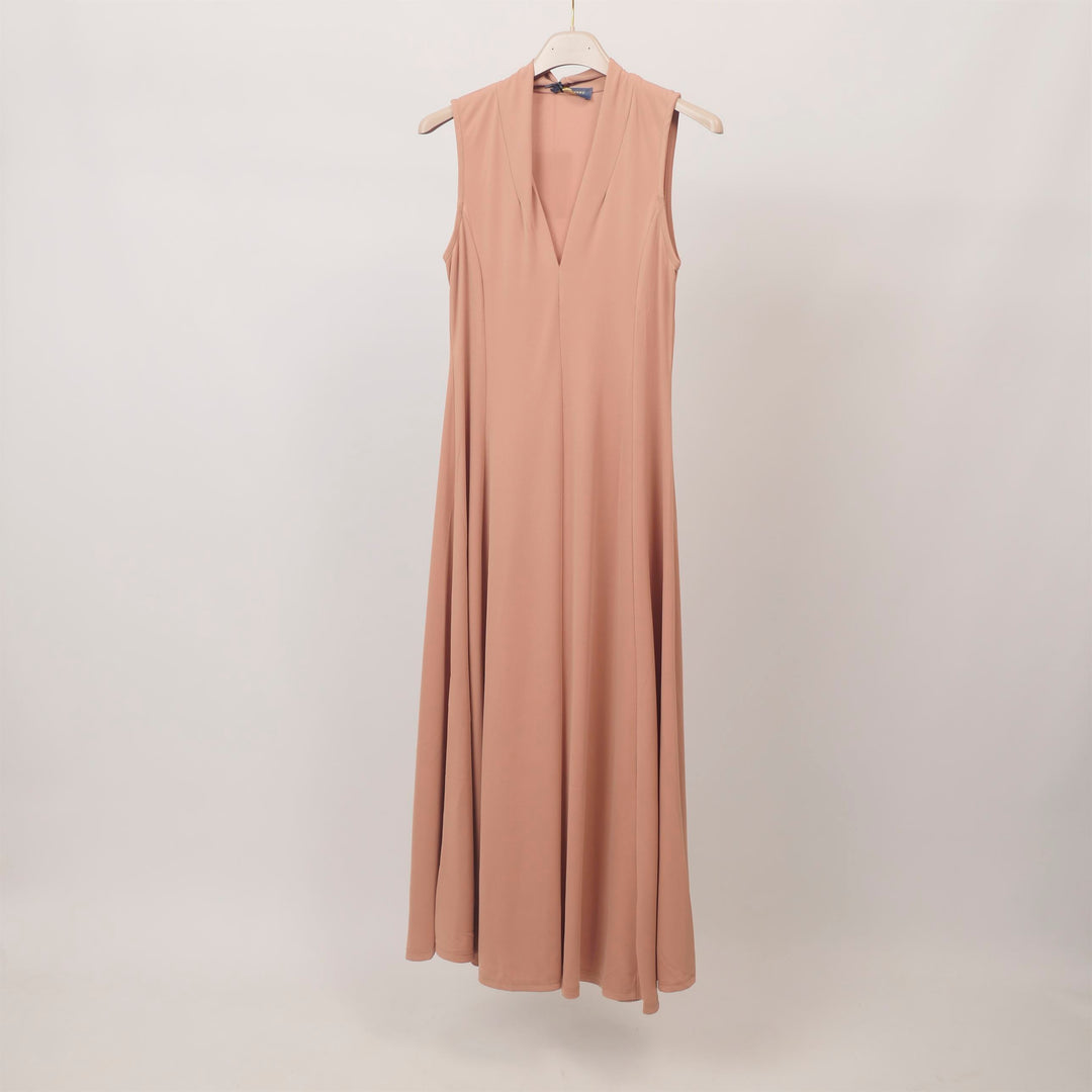 Long, flowing dress with a deep V-neck – MF55619