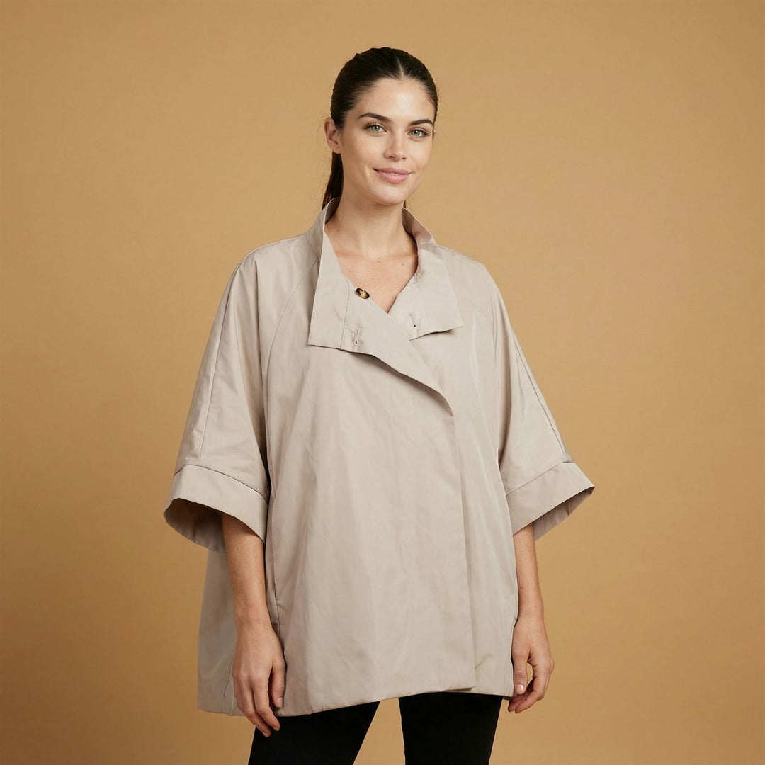 Waterproof jacket with stand-up collar HM7350