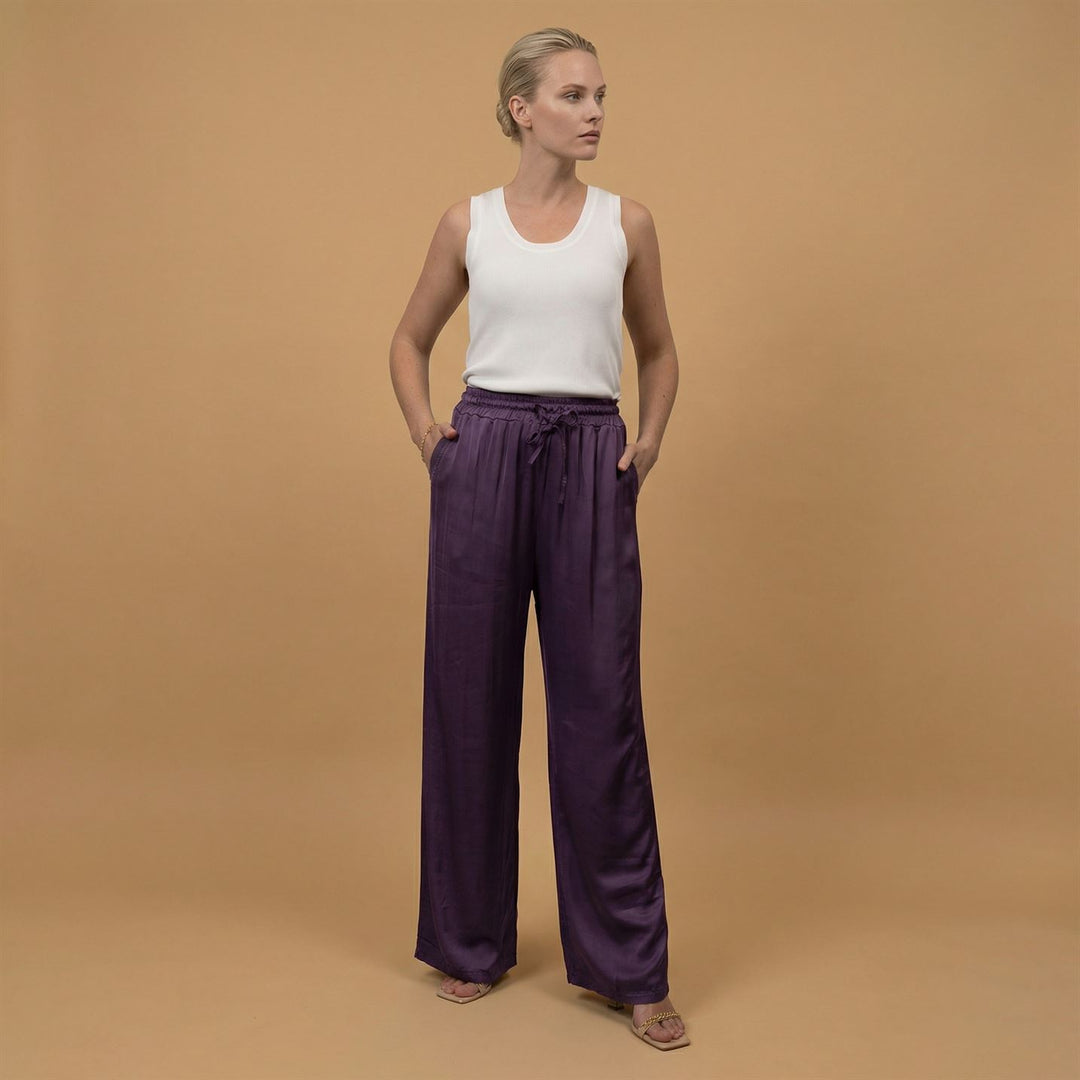 Satin trousers with elasticated waist – DB14570VS