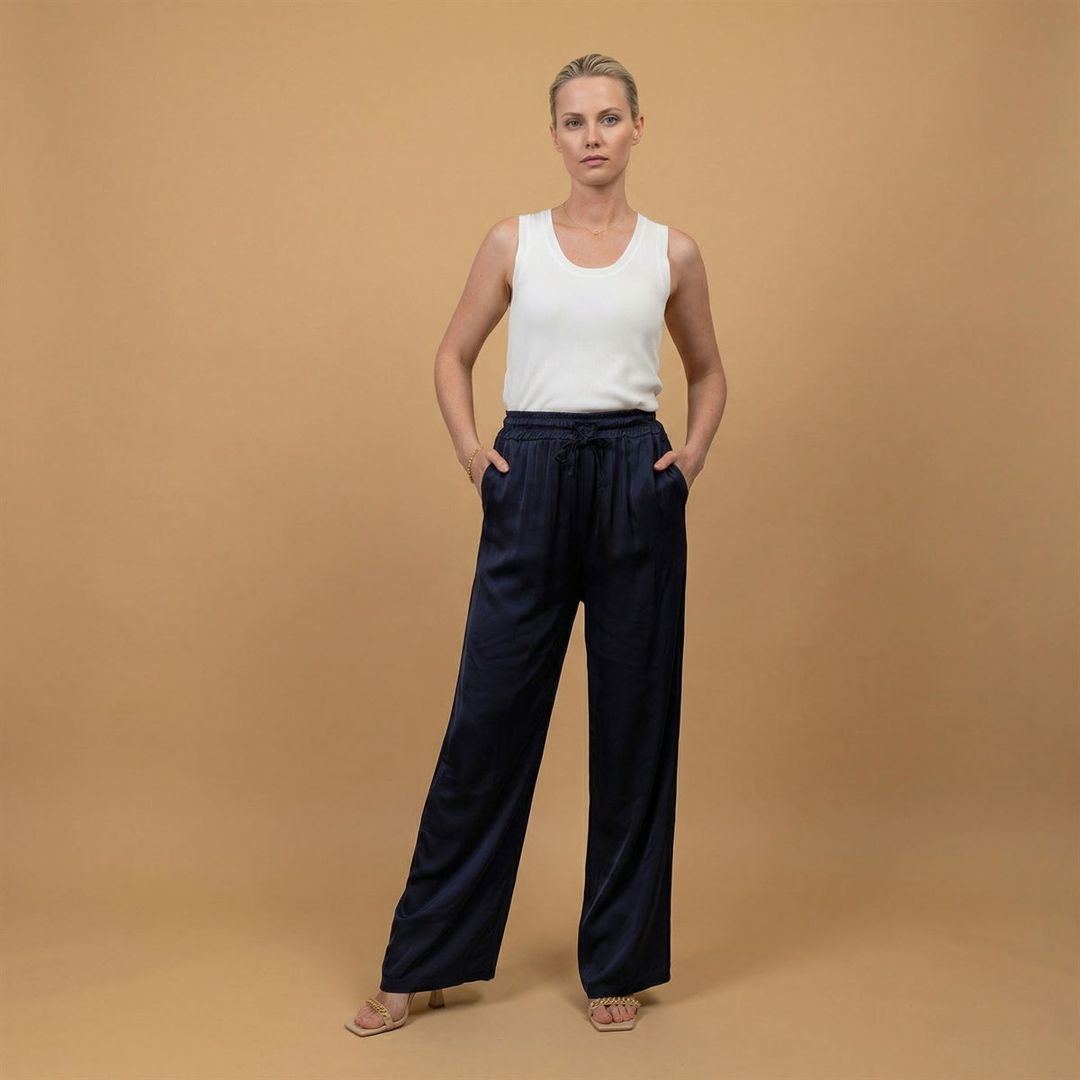 Satin trousers with elasticated waist – db14570vs