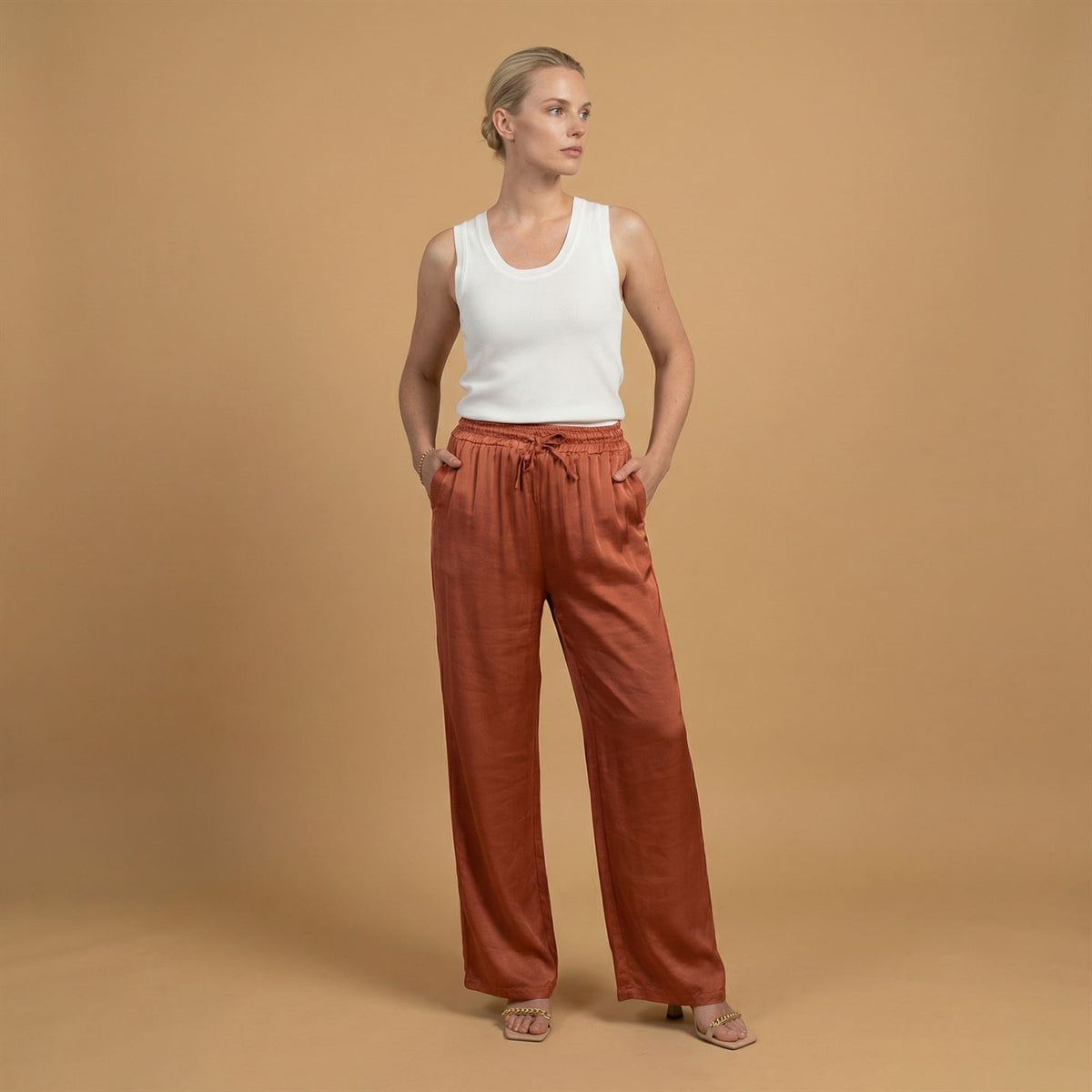 Satin trousers with elasticated waist – db14570vs