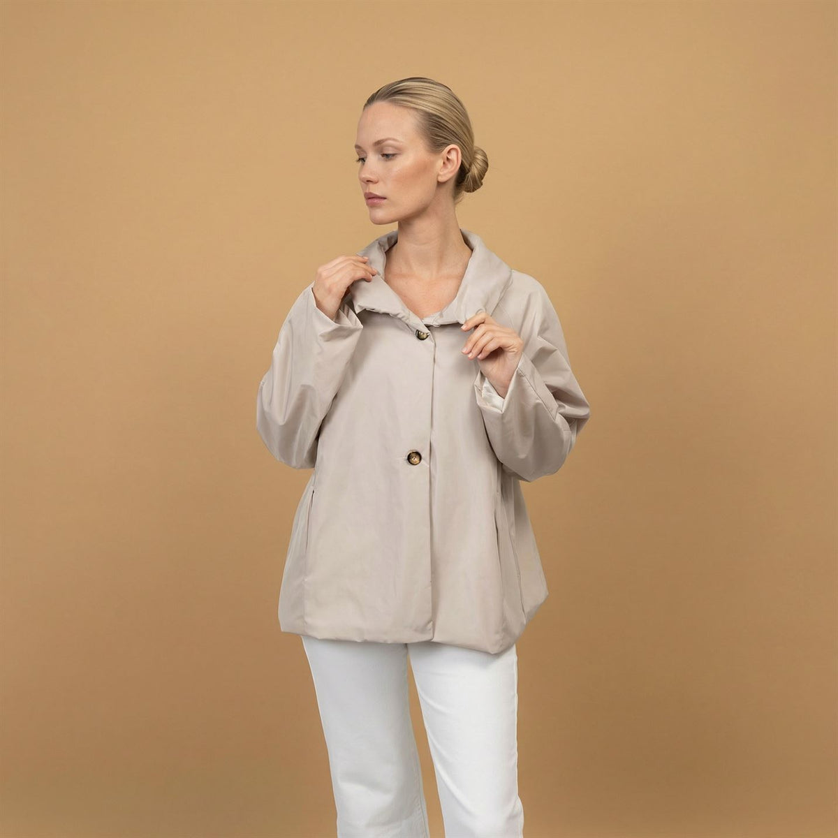 Waterproof jacket with structured stand up collar   hm7294