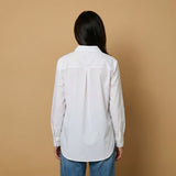 Classic straight-cut women's shirt MY0601