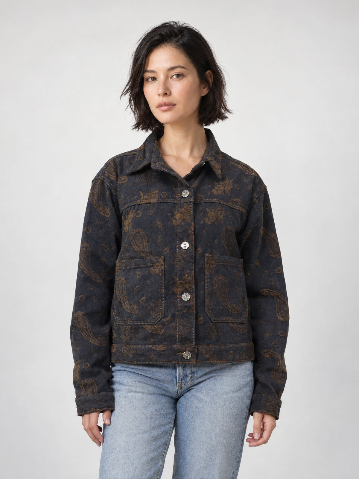 Veste en jean structurée à motif cachemire – CVA52610JC