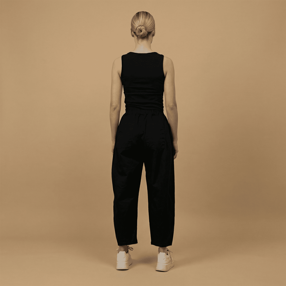 Wide leg carrot trousers with removable accessory   cva825198 3