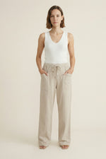 Load image into Gallery viewer, Loose-fitting trousers with elasticated waist CVA825247
