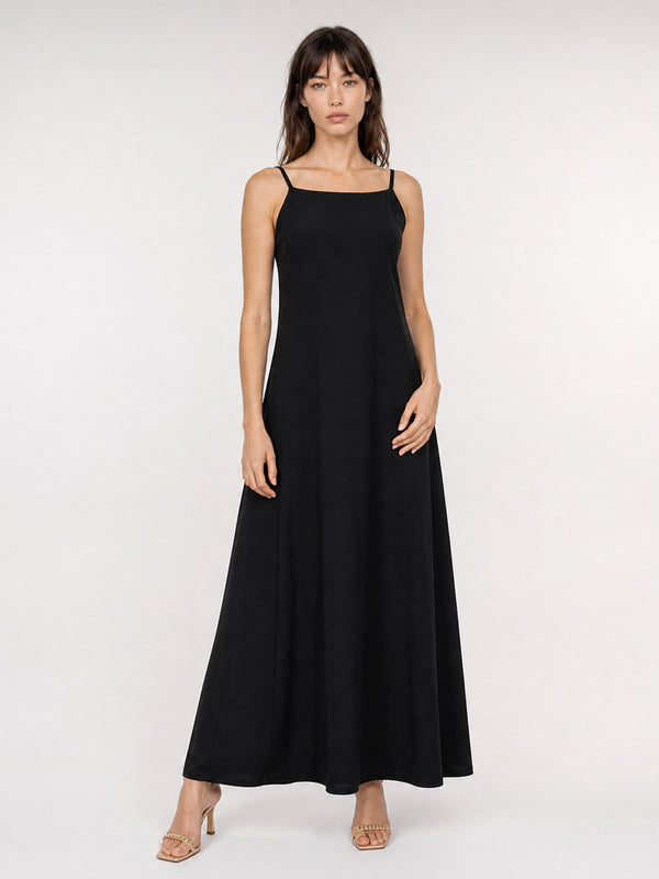 Robe longue fluide à fines bretelles CVAT148