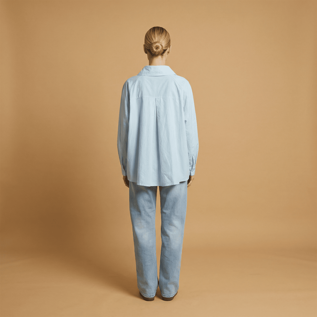 Cotton shirt with asymmetrical buttoning db14916