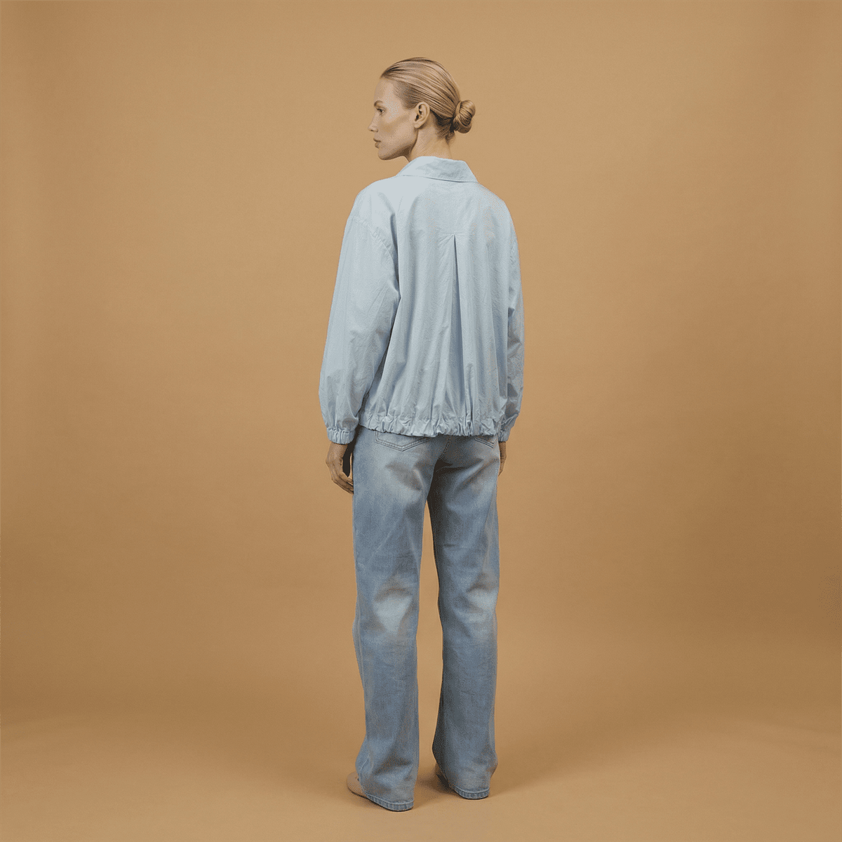 Cotton shirt with gathered hem and tie (db14968)