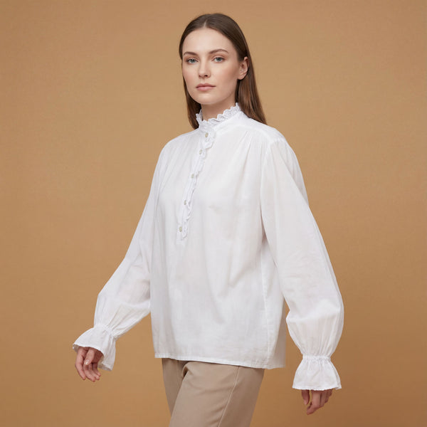 Chemise col montant à dentelle – DB3583