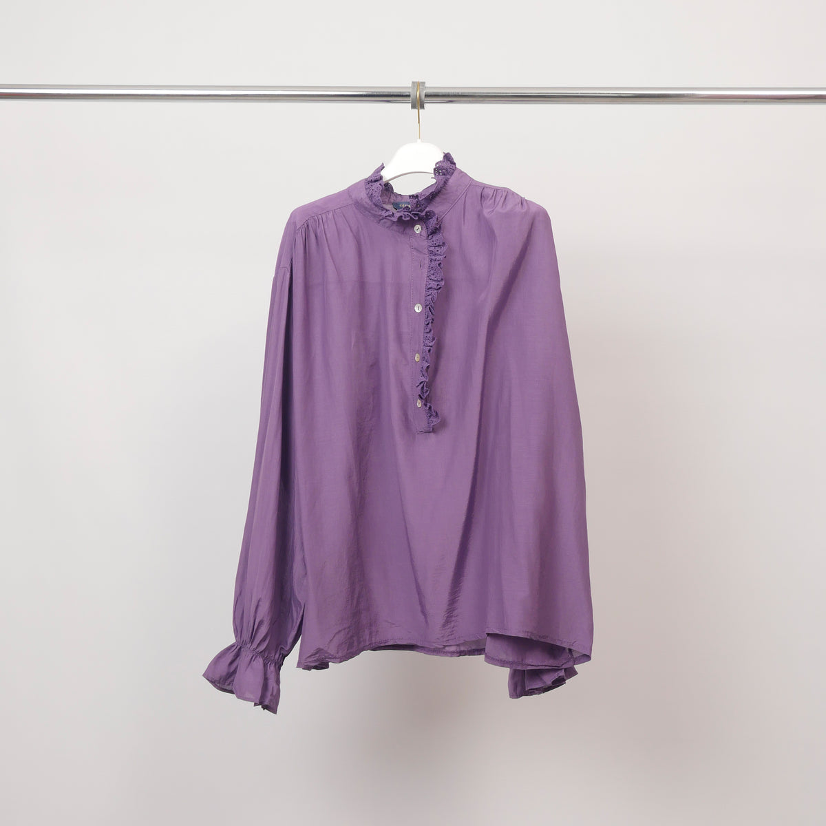 High neck lace shirt – db3583 