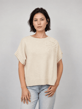Pull col rond à fleurs en relief DSY9724