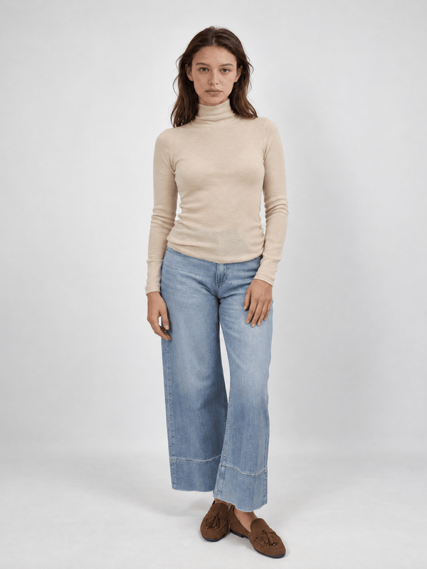 Pull en laine mérinos à col montant et coupe ajustée – DSYL88248