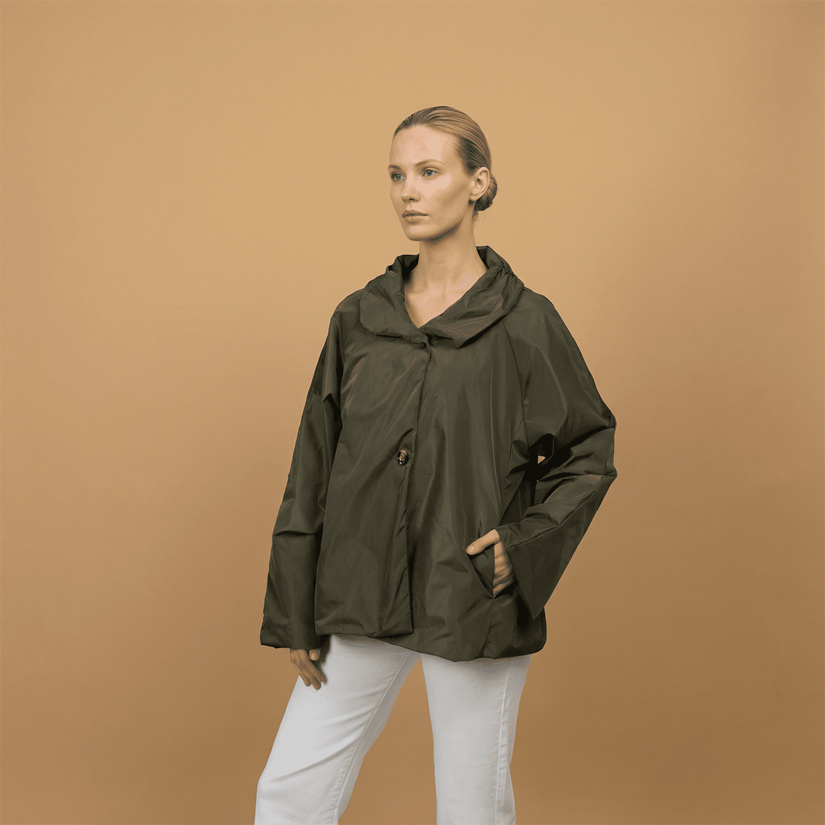 Waterproof jacket with structured stand up collar   hm7294