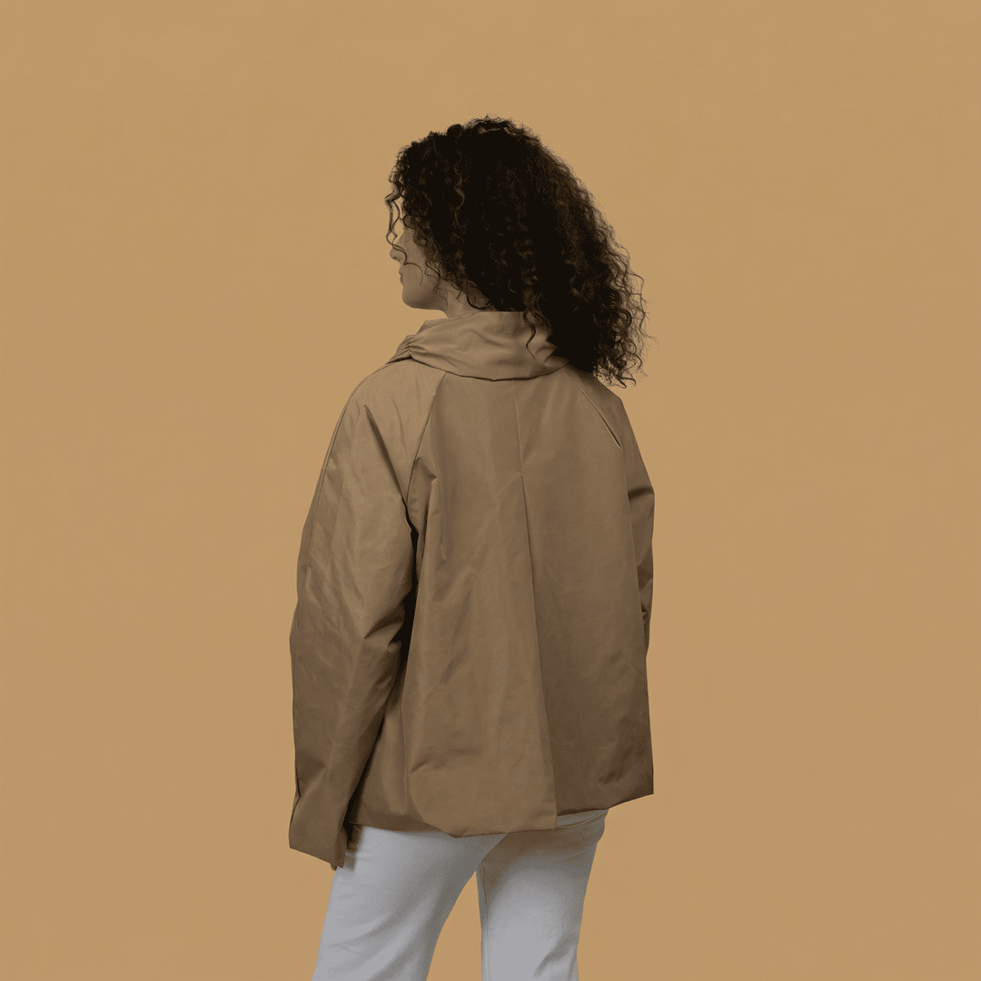 Waterproof jacket with structured stand-up collar - HM7294