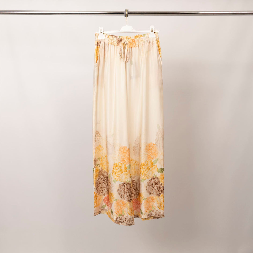 Wide-leg satin trousers with hydrangea print – KD6637VS-5 