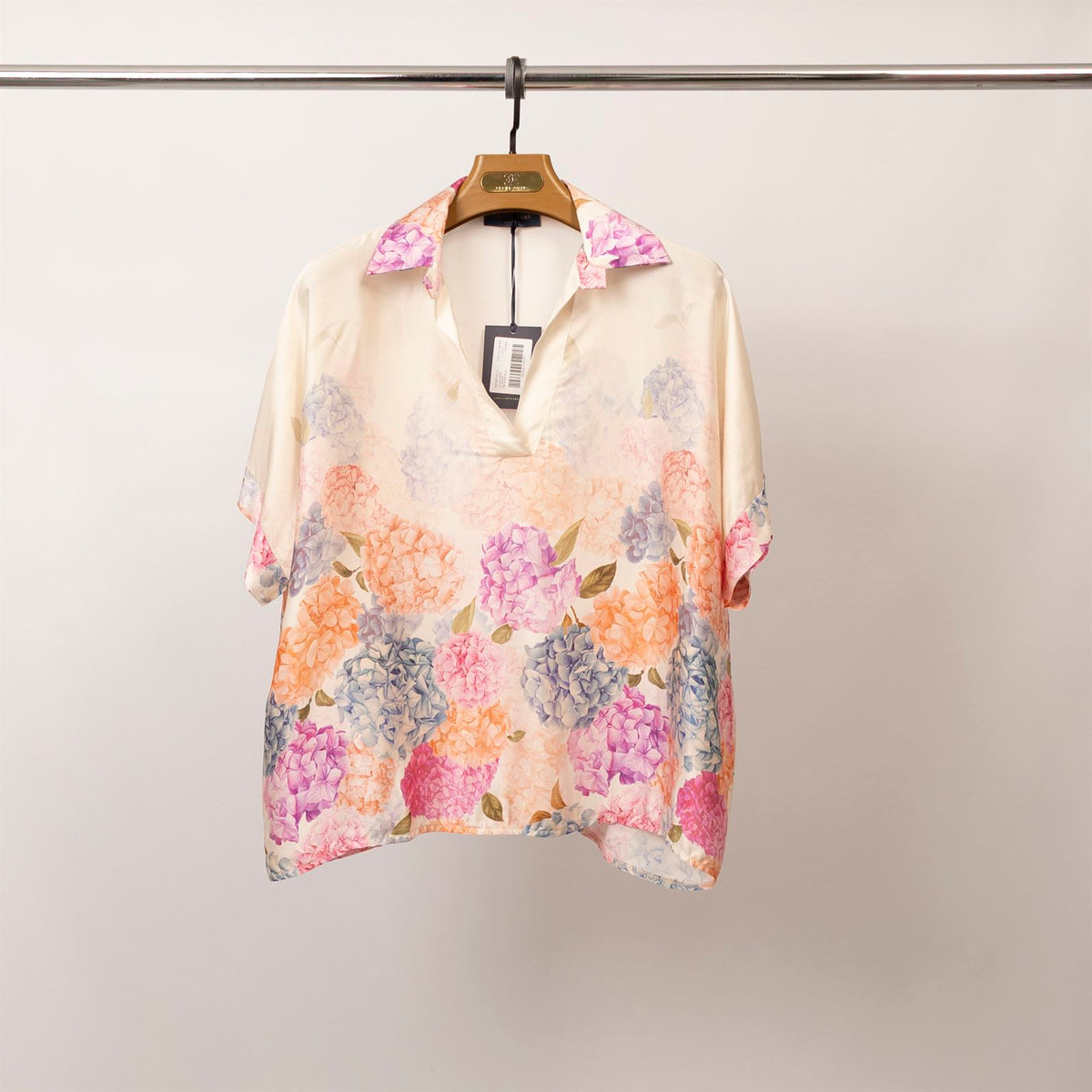 Short sleeved satin tunic with hydrangea print – kd7607vs 5