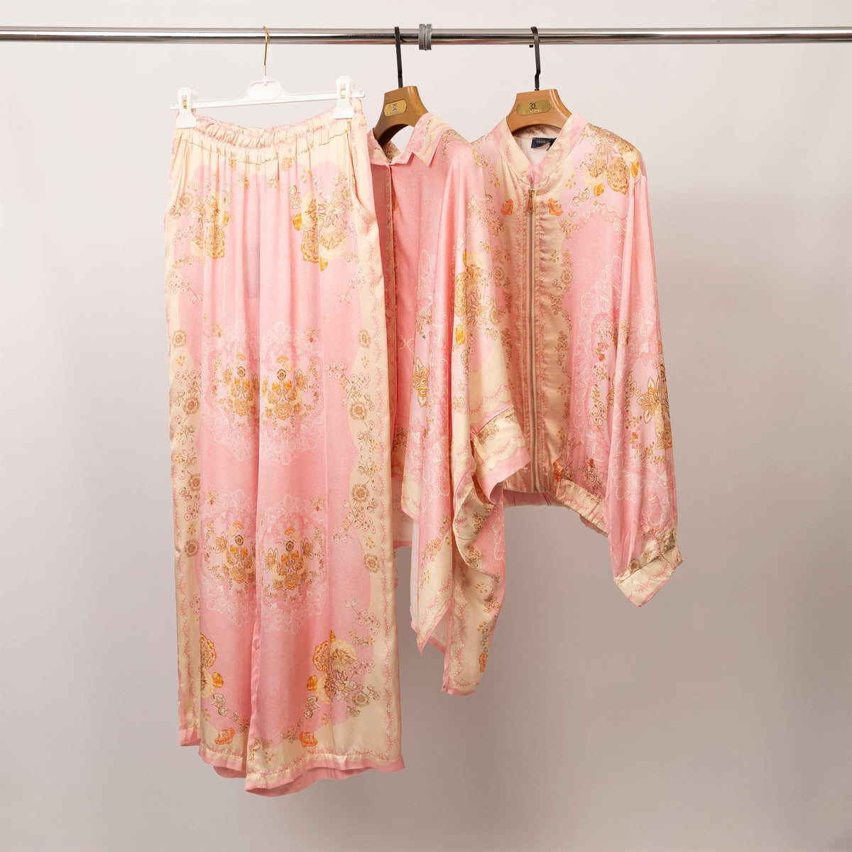 Pantalon satiné ample imprimé esprit baroque – kd9099vs 3