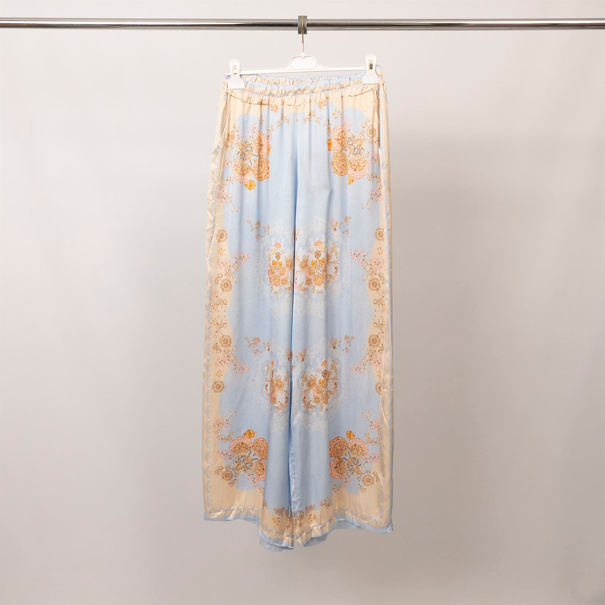 Pantalon satiné ample imprimé esprit baroque – kd9099vs 3