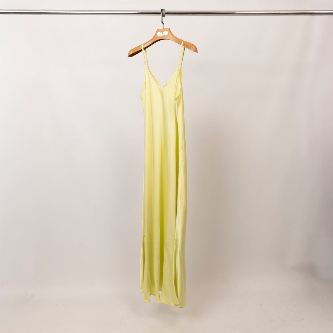 Robe longue satinée à fines bretelles – KD7505VS-2