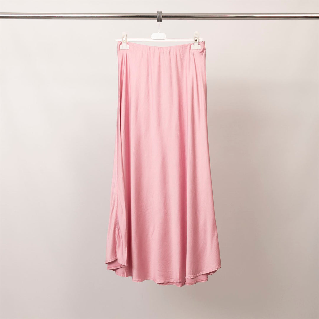 Satin midi skirt with elasticated waist KD6651VS-2