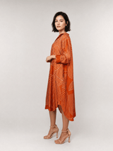 Robe chemise satinée à imprimé graphique KD9578VS-29