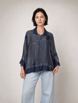 Chemise satinée fluide à imprimé graphique KD9721VS-29