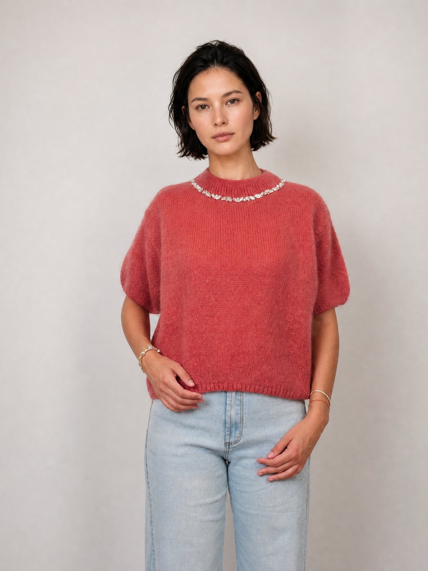 Pull en mohair col rond orné de strass – MCL24123