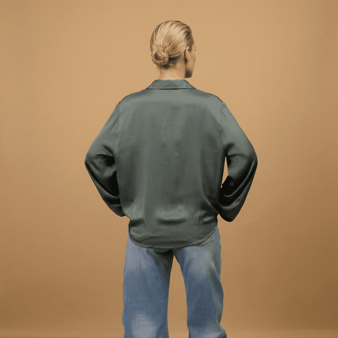 Blouse fluide drapée col foulard – MF55793