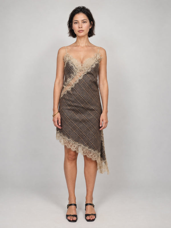 Robe asymétrique à dentelle – MF56742