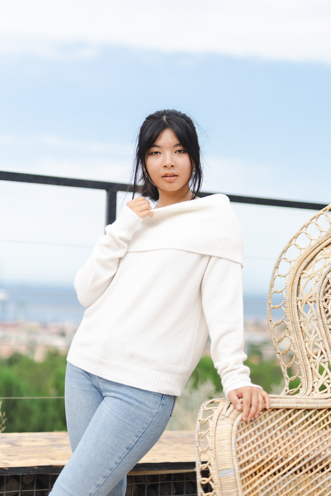 Wide Neck Sweater YF570545