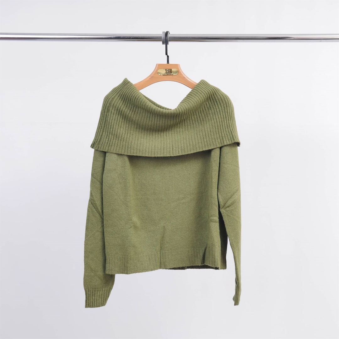 Wide Neck Sweater YF570545