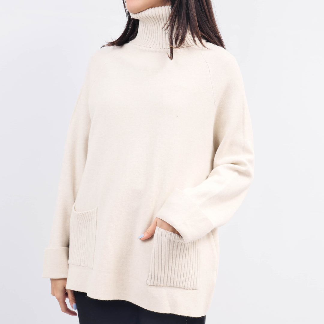 Turtleneck Sweater with Two Pockets HY11028