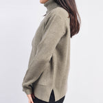 Load image into Gallery viewer, Turtleneck Sweater with Pockets HY36040
