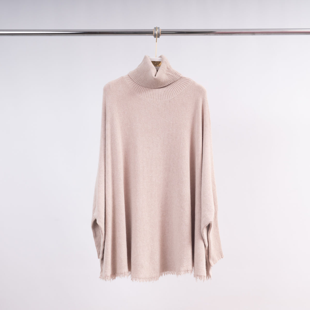 Oversized turtleneck sweater yf370173