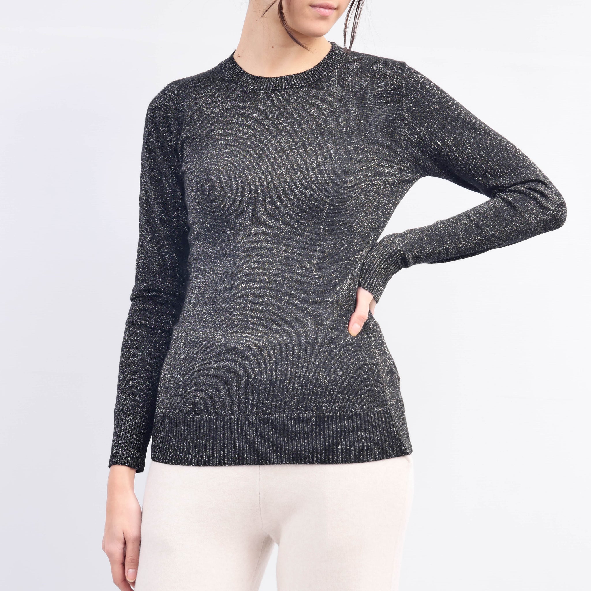 Pull Scintillant Avec Un Col Rond CVAE152