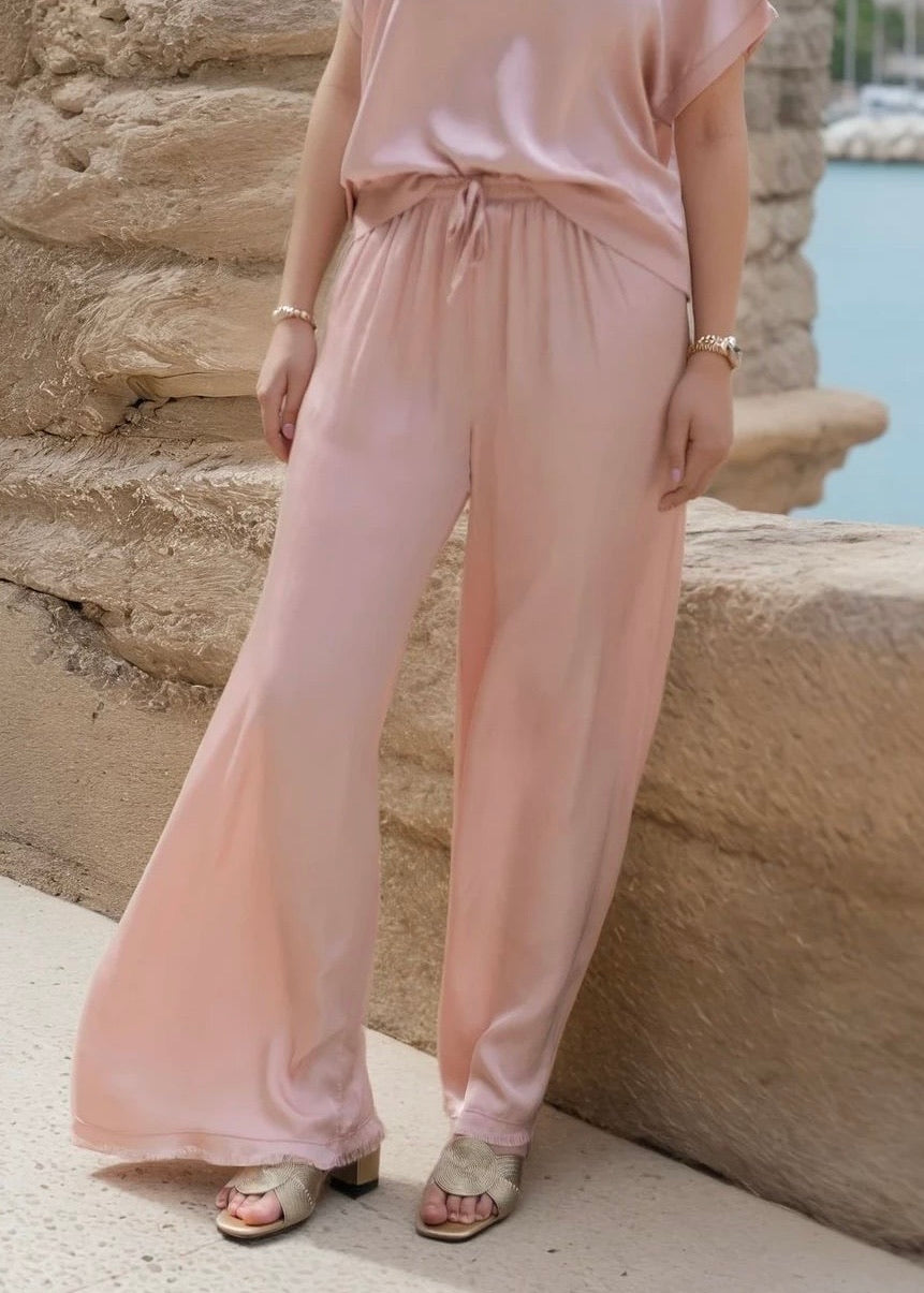 Wide-leg flowing viscose trousers DB22489VS