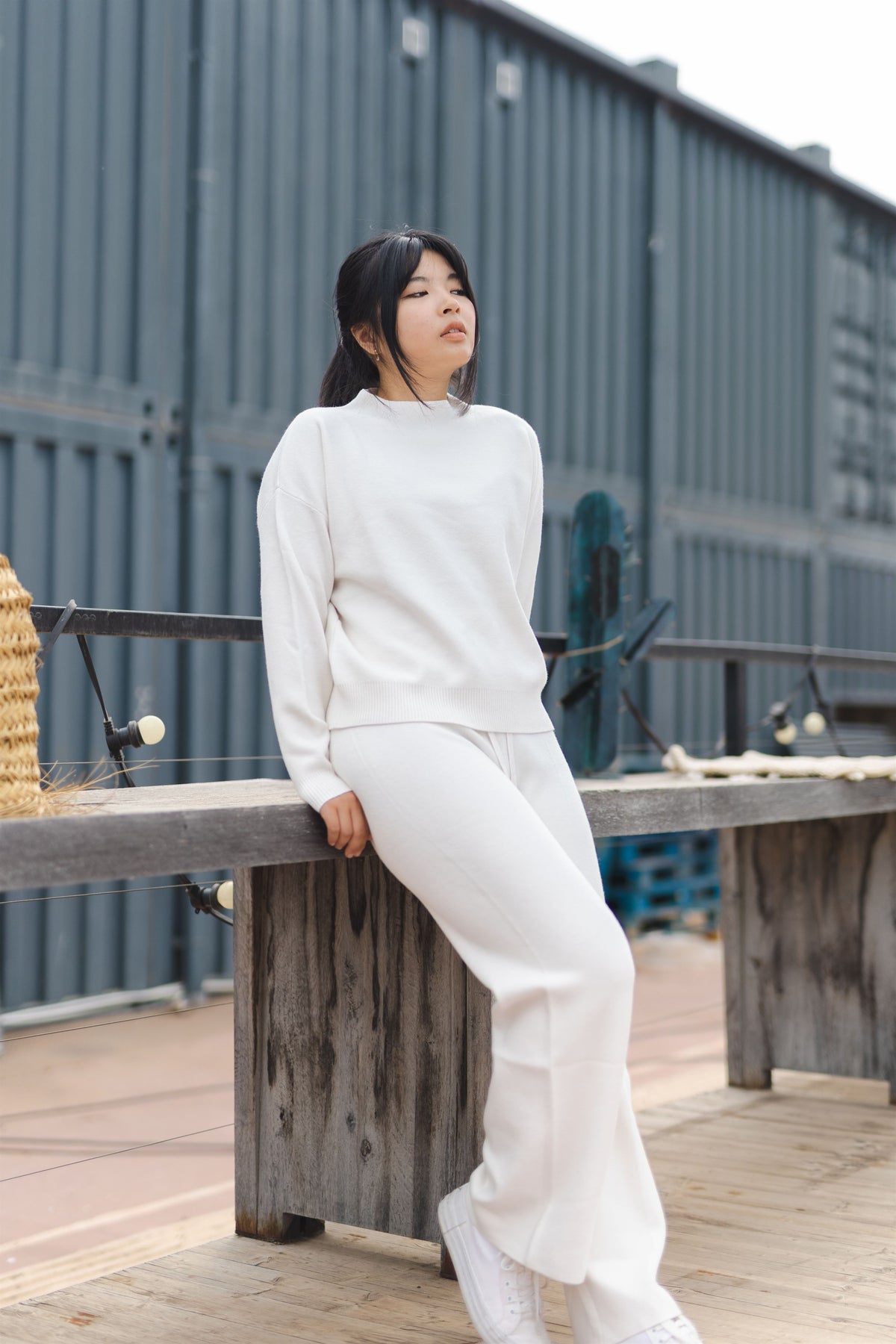 Minimalist comfort sweater and pants set hy2311