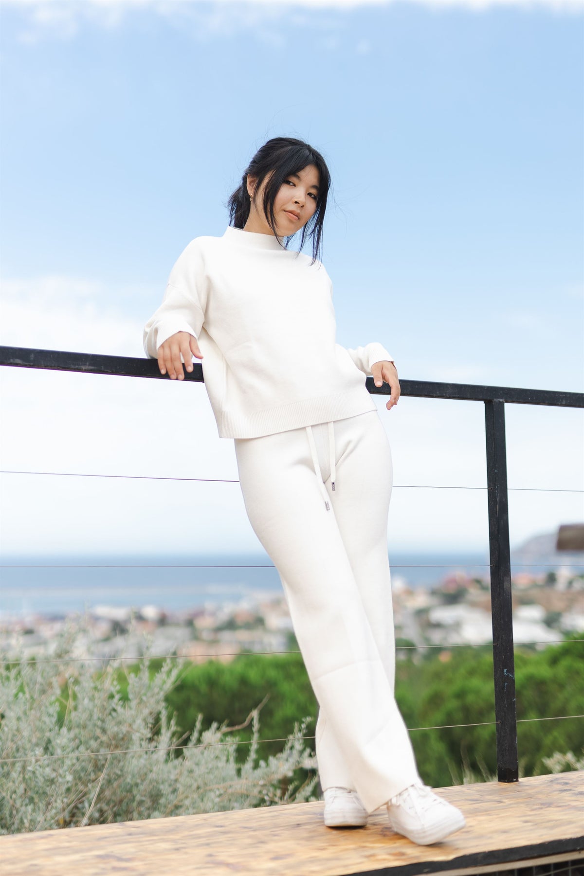 Minimalist comfort sweater and pants set hy2311