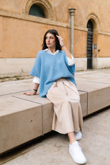 Poncho en maille col V oversize MCL24036