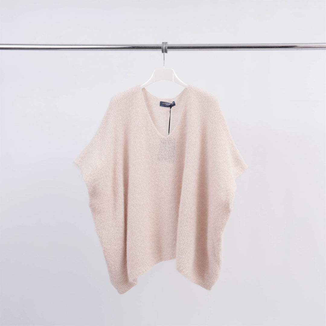 Oversized V-neck knitted poncho MCL24036