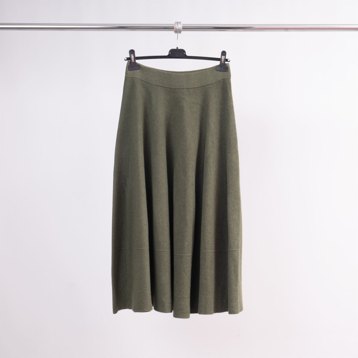 Dsy9103 flared flowy knit midi skirt