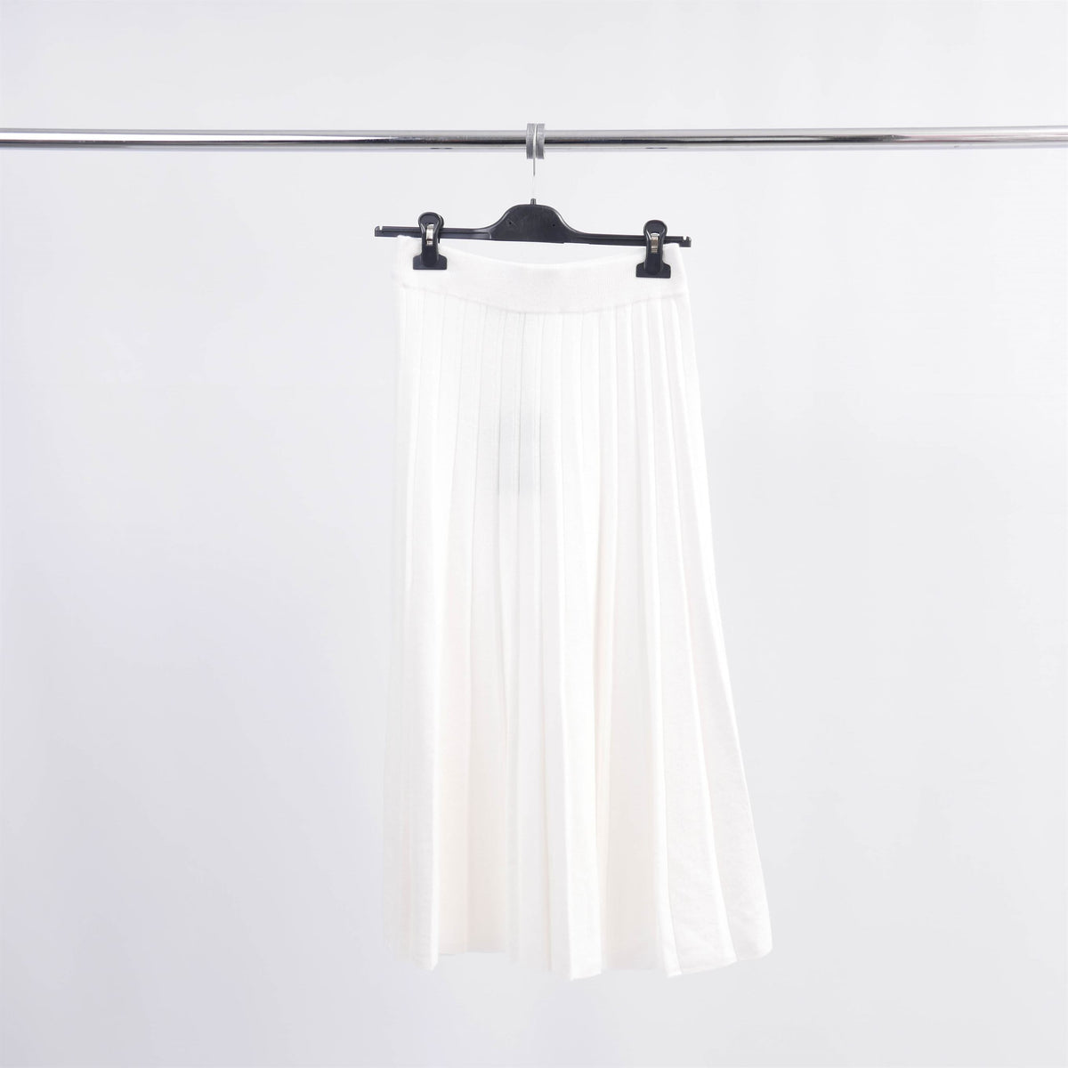 Midi length pleated stretch knit skirt dsy9231