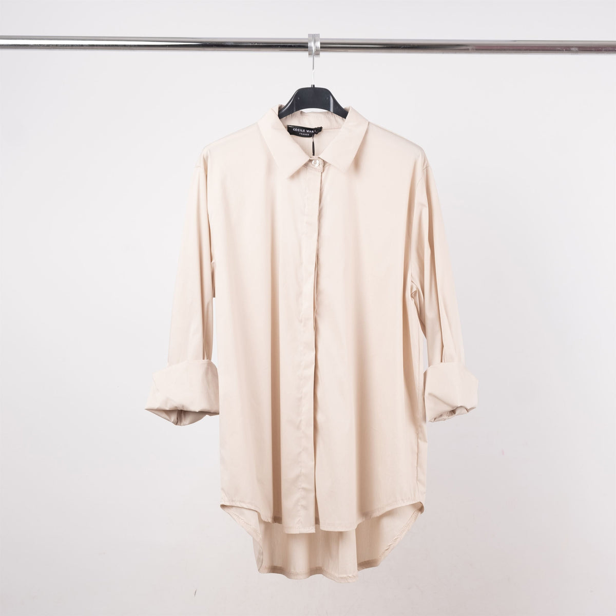 Oversized shirt with invisible placket 12550320
