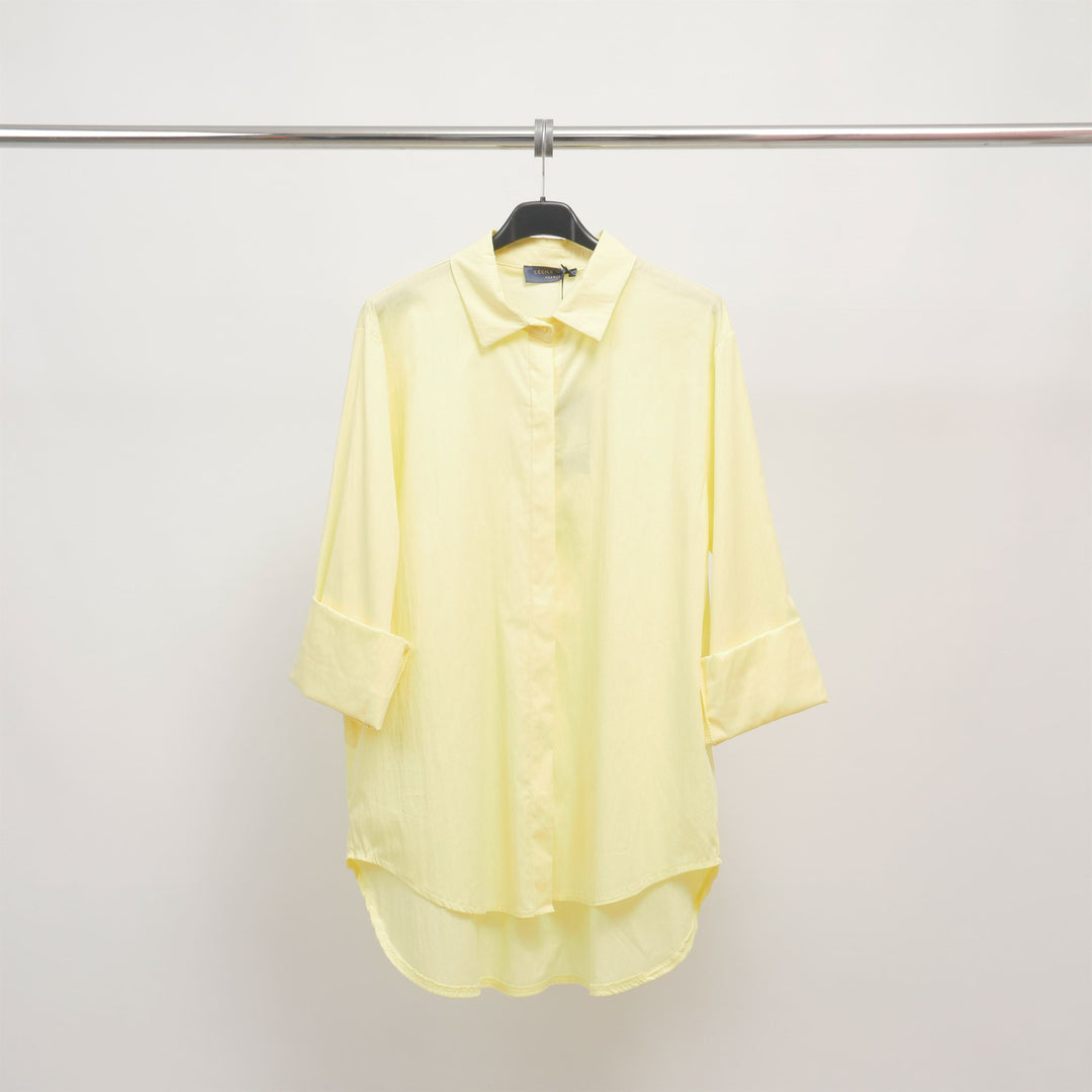 Oversized shirt with invisible placket 12550320